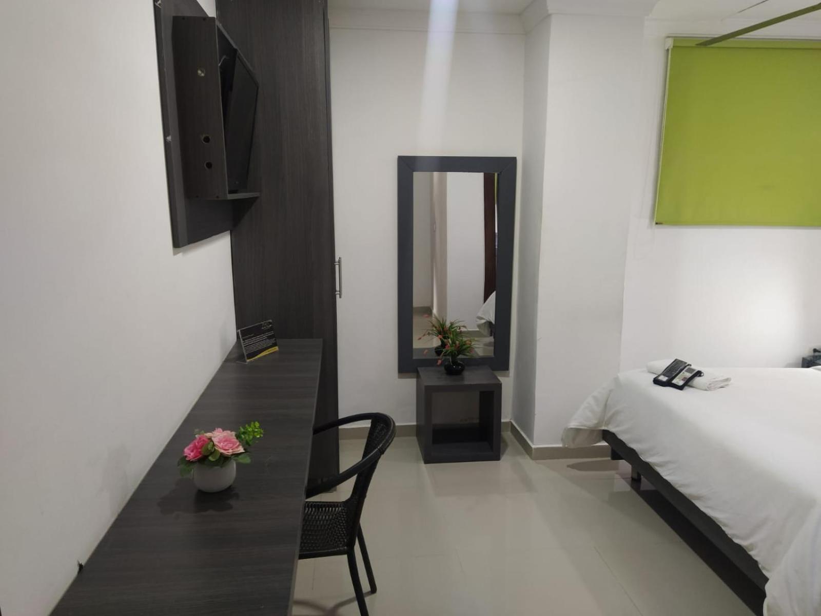 Hotel La Casa 1 Монтерія Екстер'єр фото